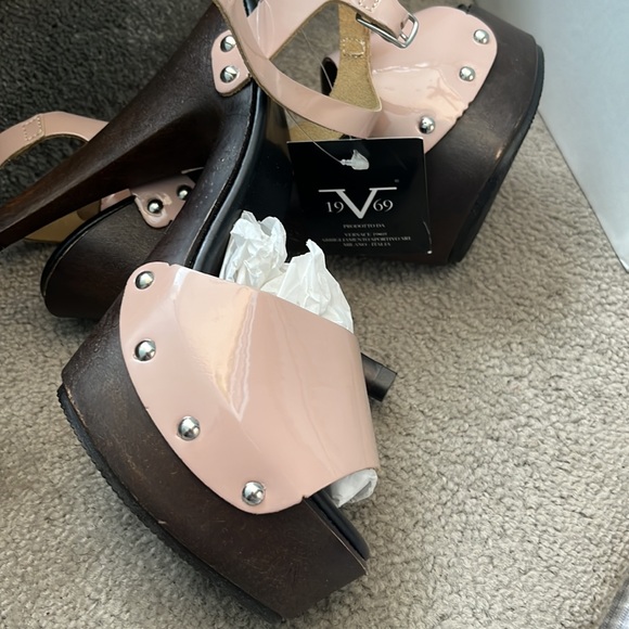 Versace 1969 Doralice Platform Sandals - Picture 14 of 14